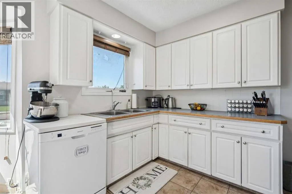 5606 50 Street