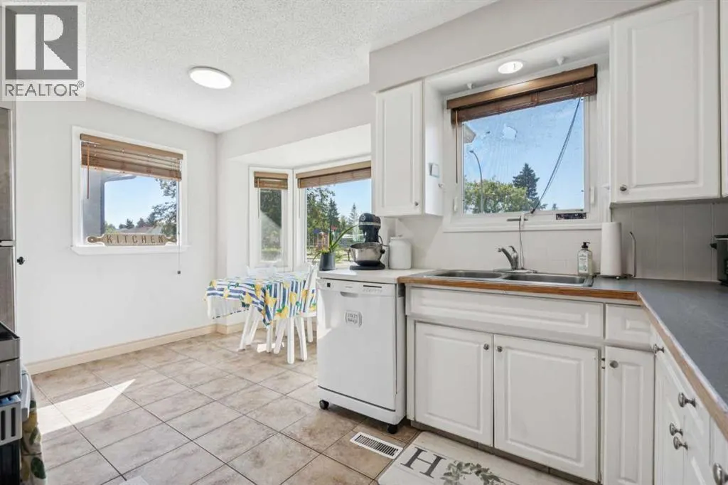 5606 50 Street