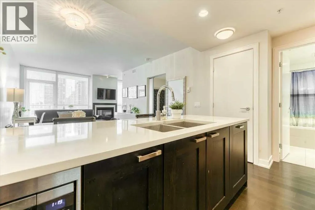 1526, 222 Riverfront Avenue SW