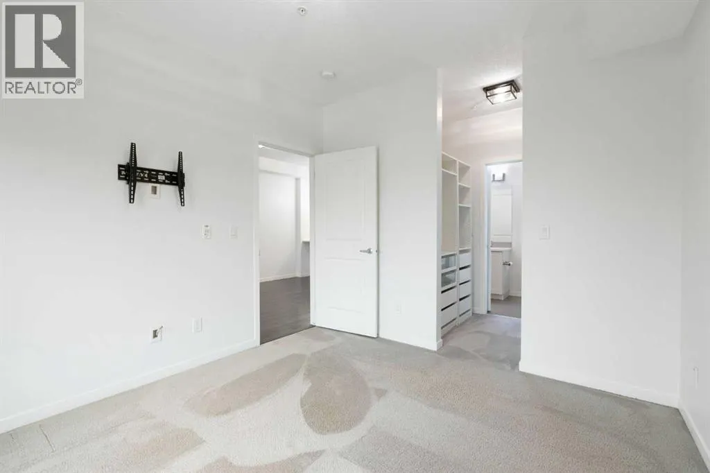 301, 10 Mahogany Mews SE