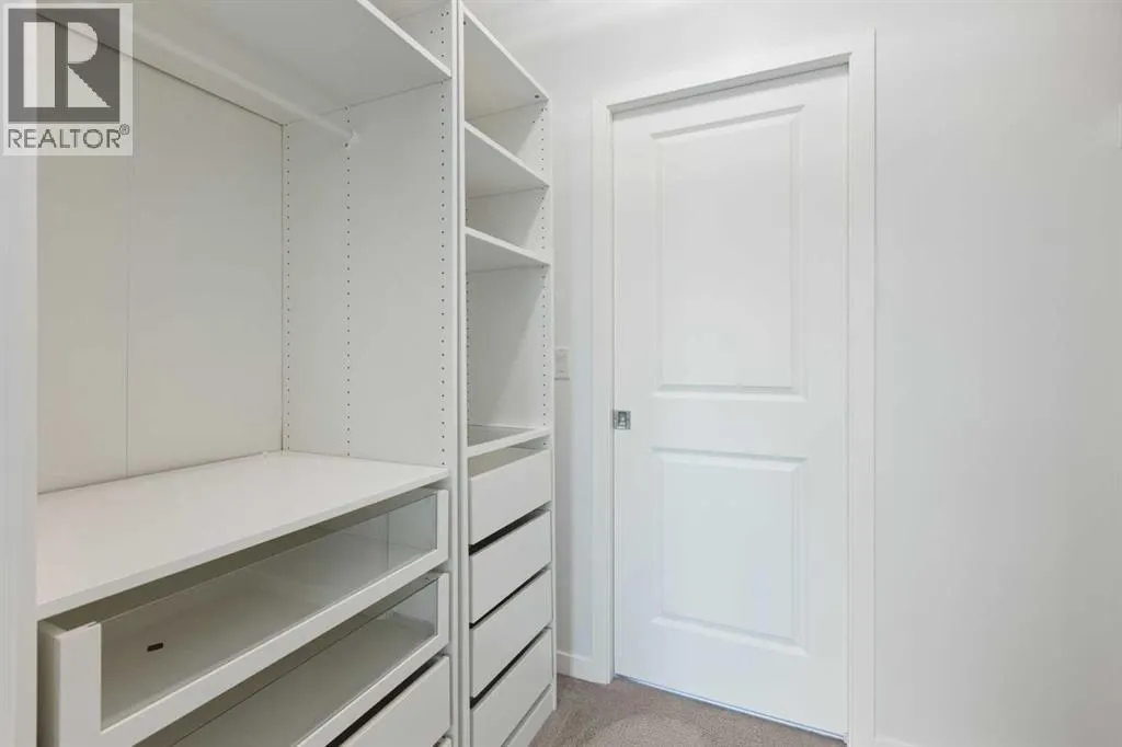 301, 10 Mahogany Mews SE