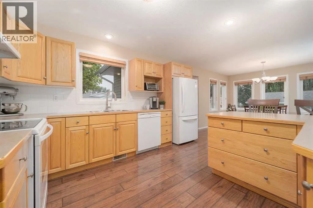 133 Mt Alderson Crescent W