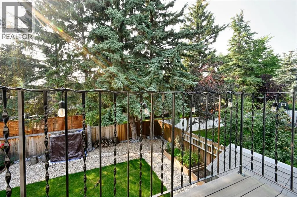 235 Canova Place SW