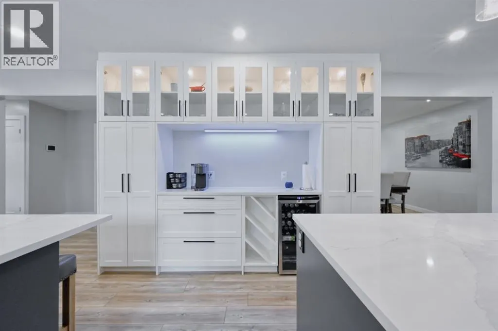 235 Canova Place SW
