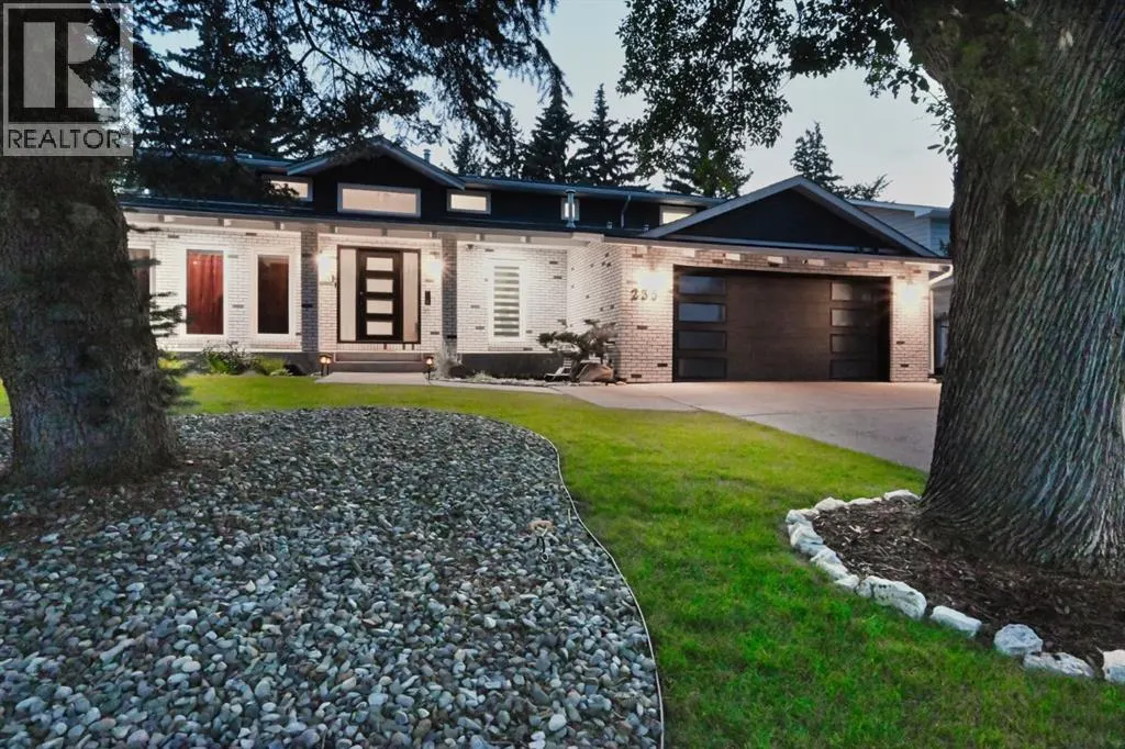 235 Canova Place SW