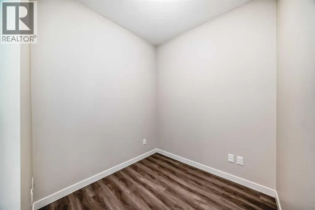 209, 30 Shawnee Common SW