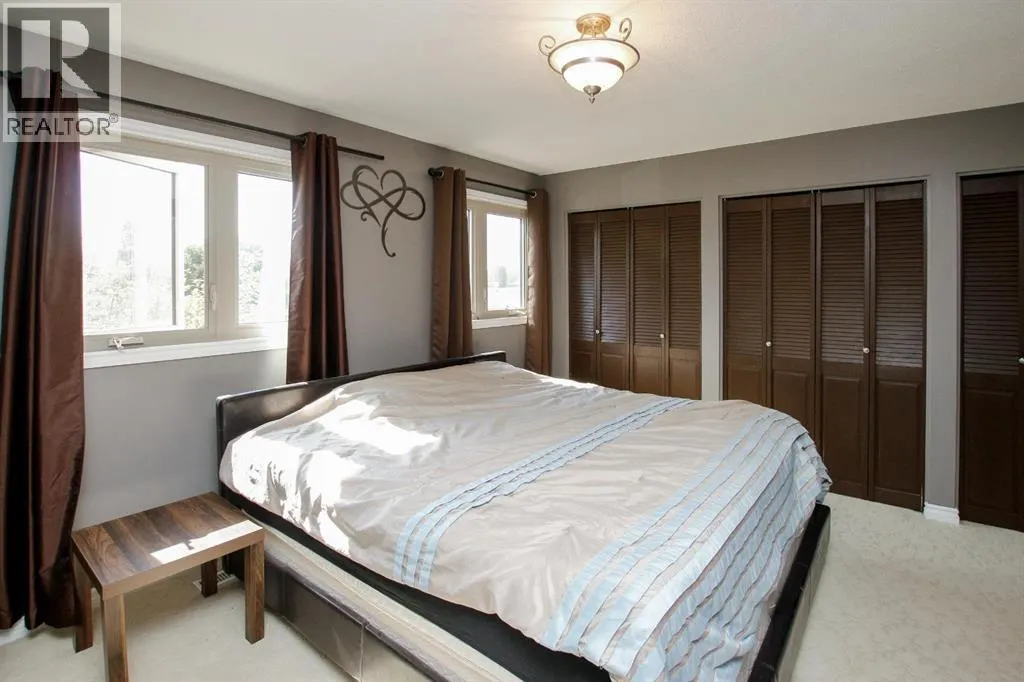 4 Haliburton Crescent