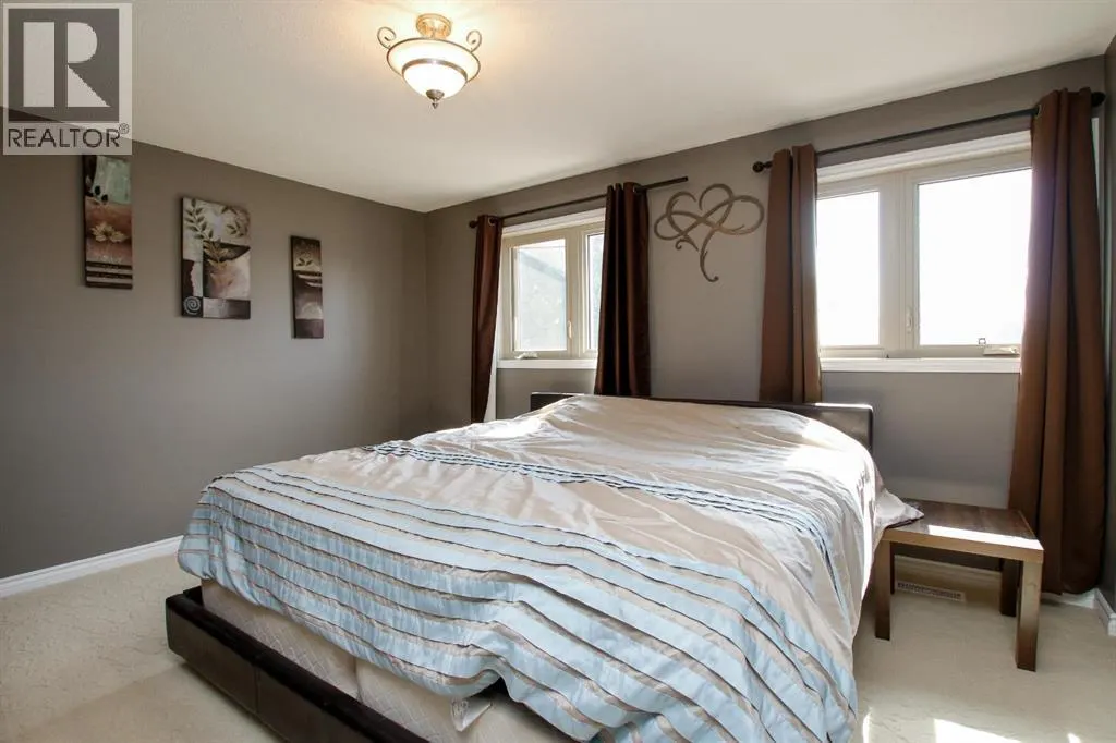 4 Haliburton Crescent