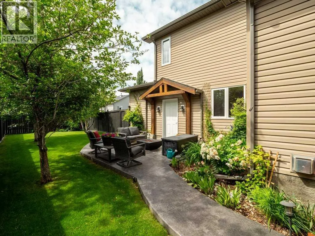 156 Riverstone Boulevard W