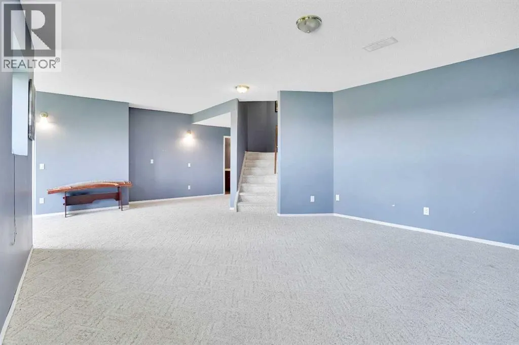 39 lone pine Crescent