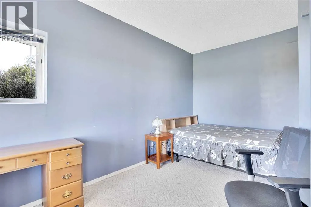 39 lone pine Crescent