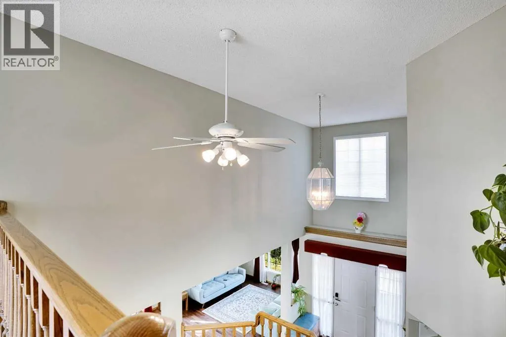 39 lone pine Crescent