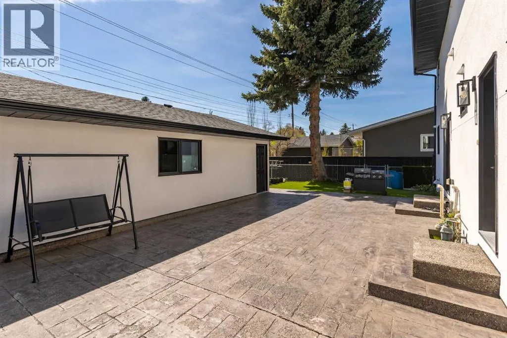 201 Wascana Crescent SE