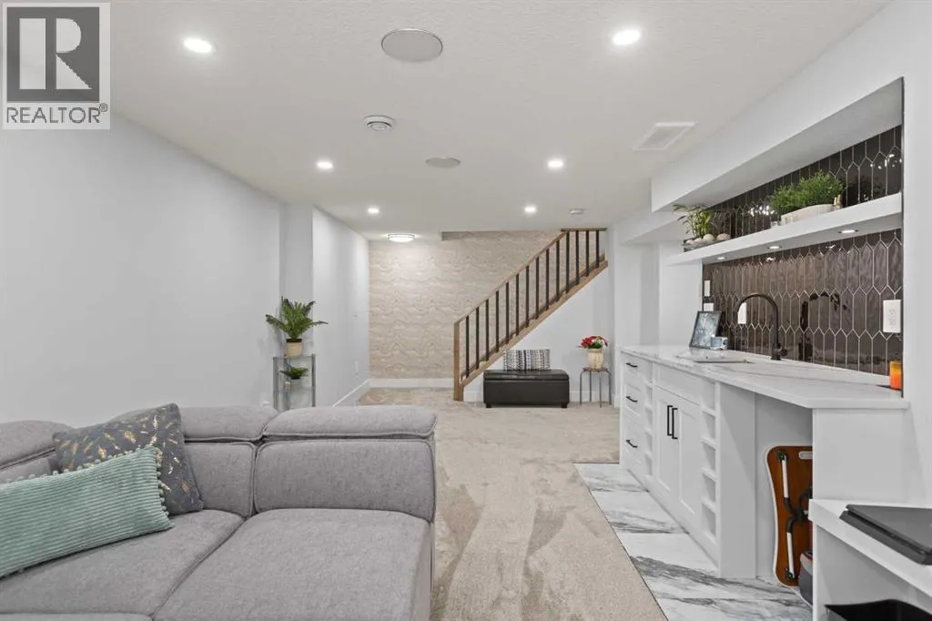 201 Wascana Crescent SE