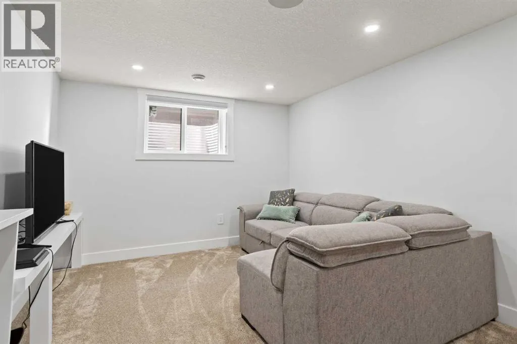201 Wascana Crescent SE