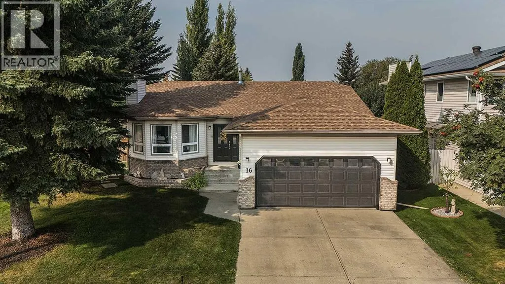 16 Dunham Close