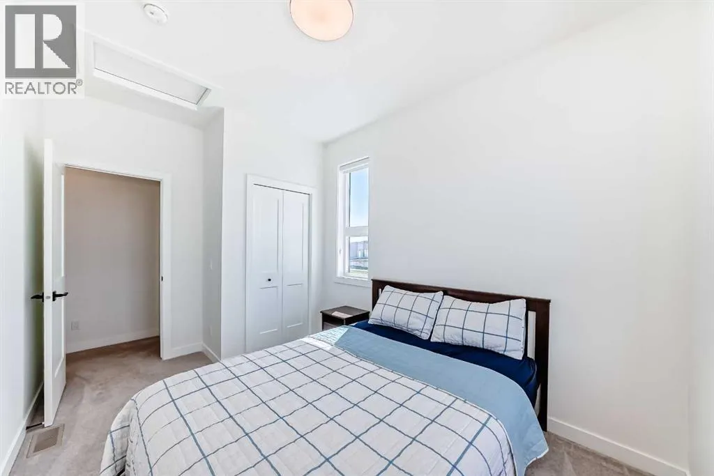 8 silverton glen Green SW