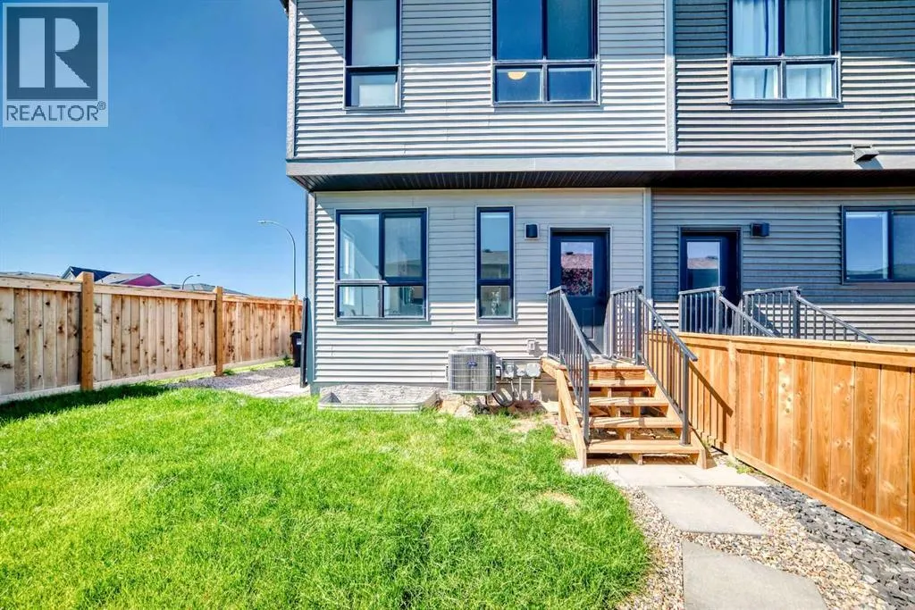 8 silverton glen Green SW