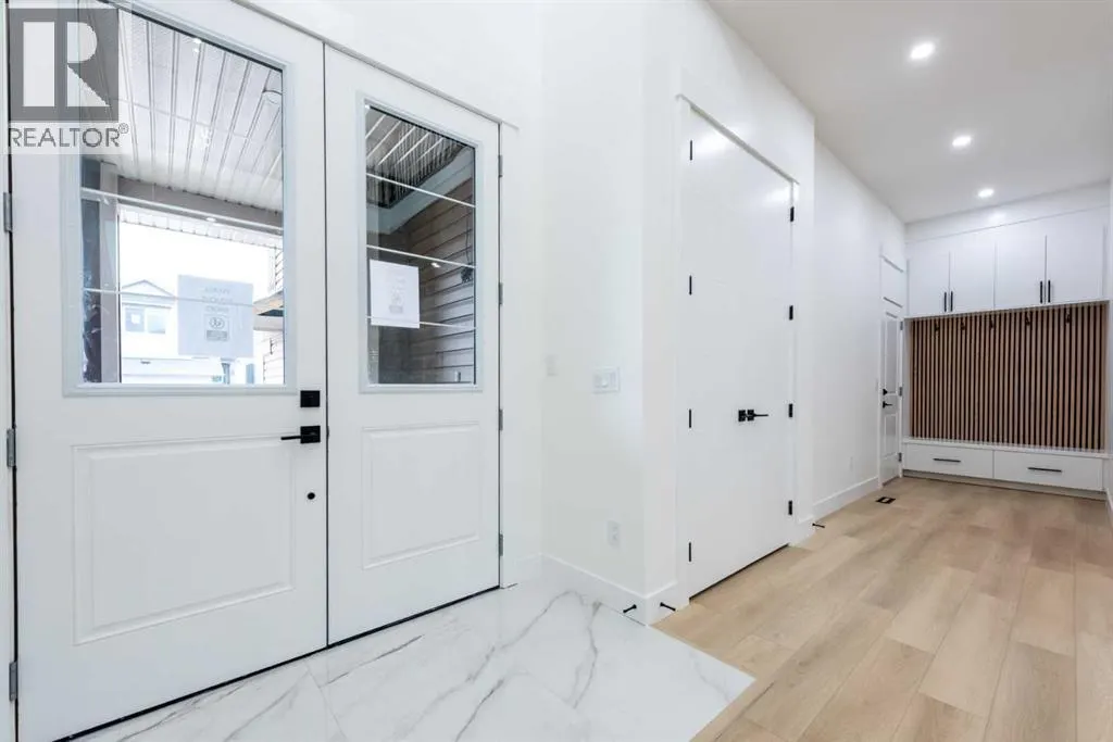 1102 Midtown Avenue SW