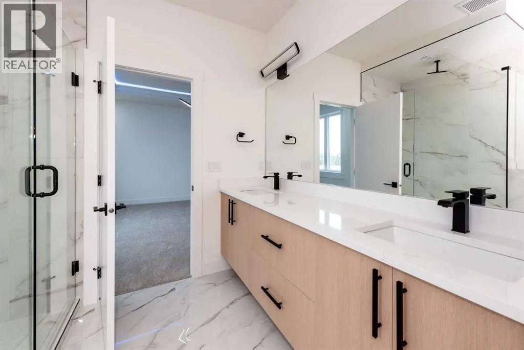 1102 Midtown Avenue SW