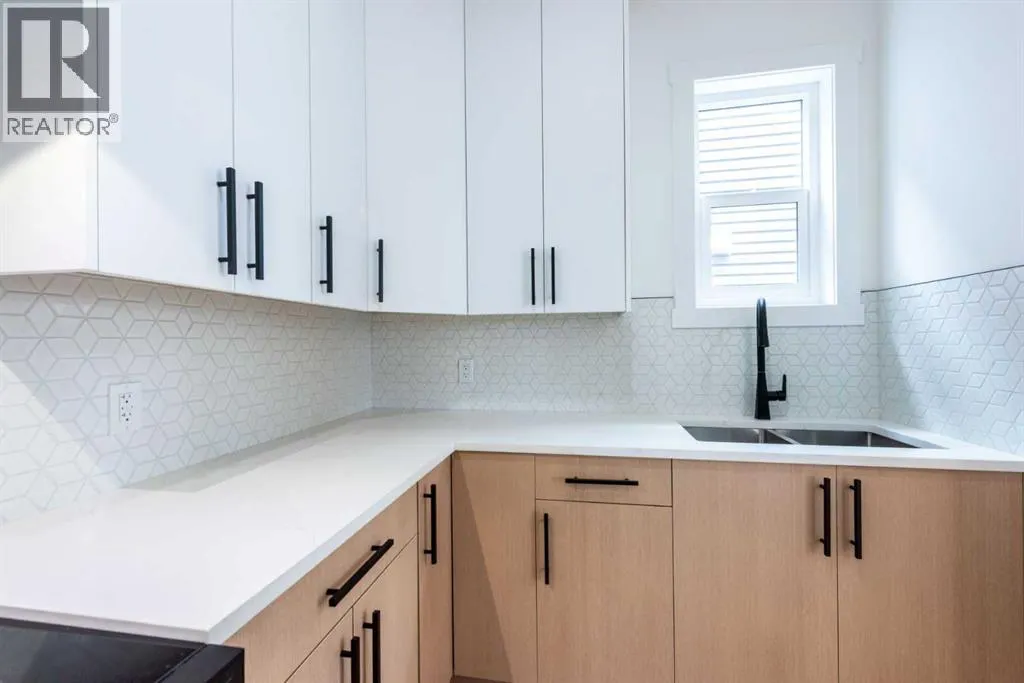 1102 Midtown Avenue SW