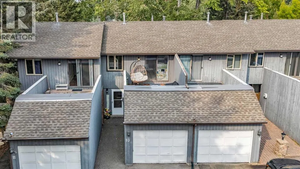 10, 803 Varsity Estates Drive NW