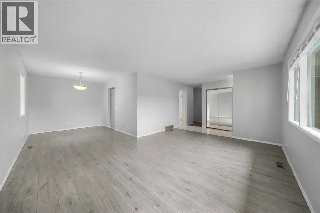 71 Queen Alexandra Close SE