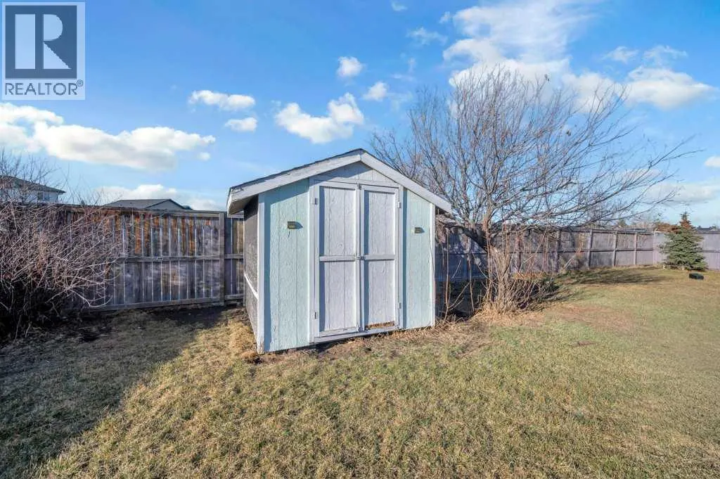 64 Castledale Crescent NE