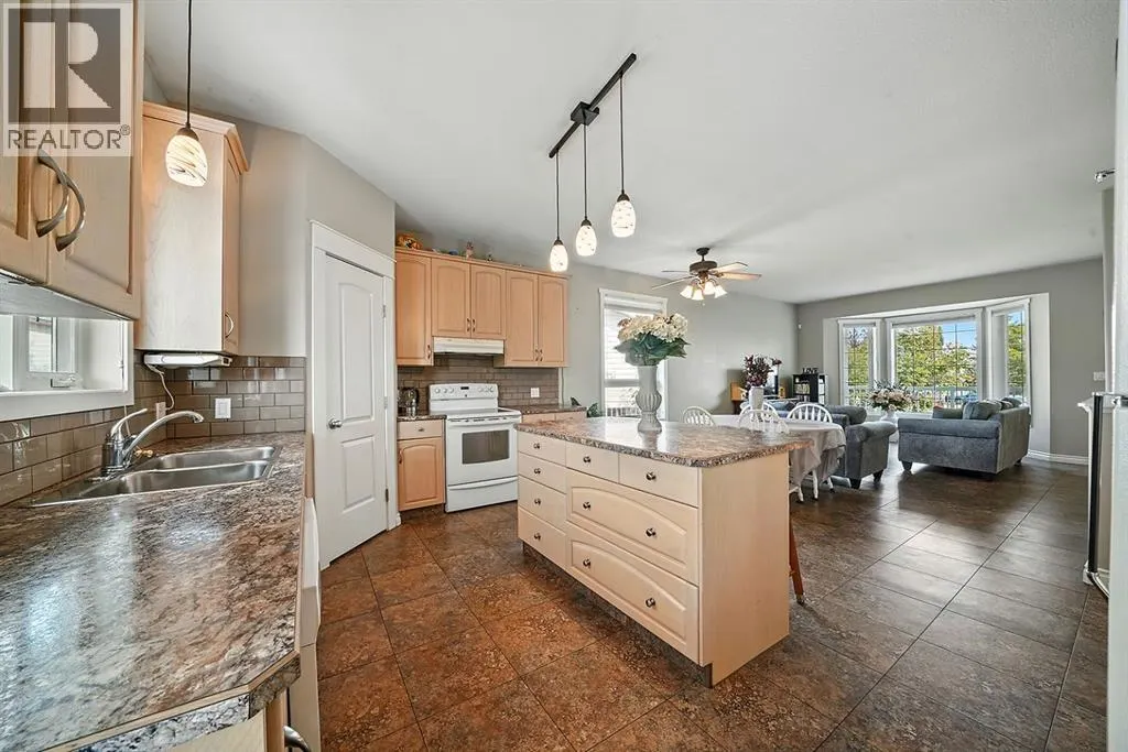 4567 Eastview Crescent