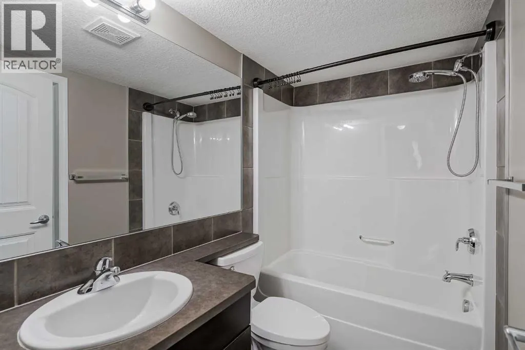 4102, 31 Country Village Manor NE