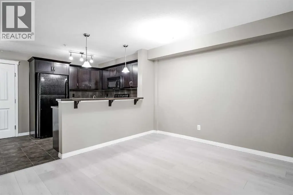 4102, 31 Country Village Manor NE