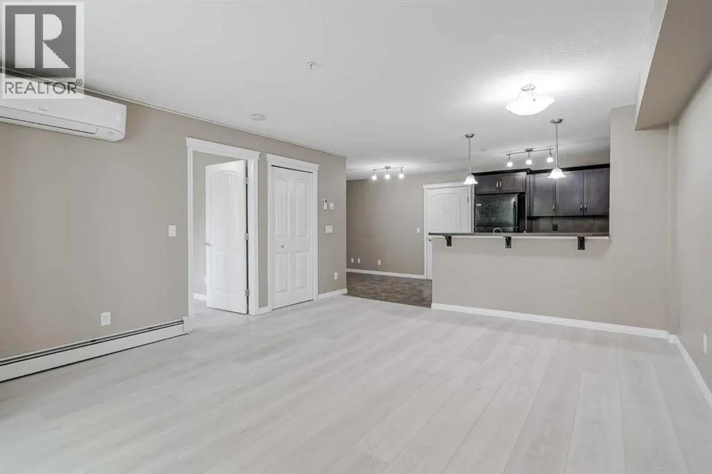 4102, 31 Country Village Manor NE