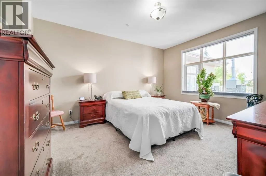 1113, 1113 Lake Fraser Green SE
