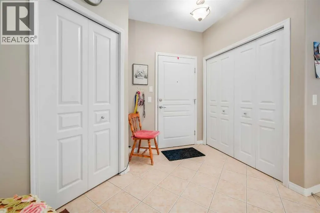 1113, 1113 Lake Fraser Green SE