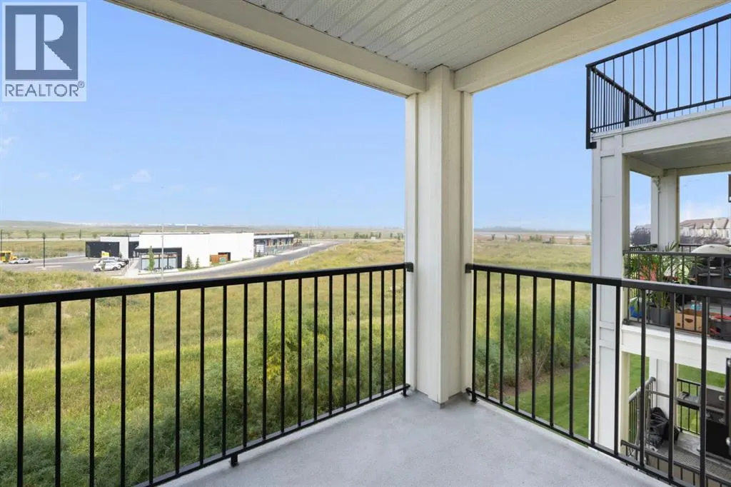 3303, 279 Copperpond Common SE