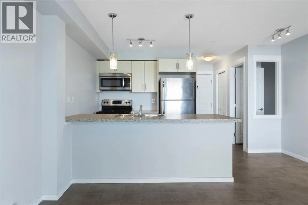 3303, 279 Copperpond Common SE