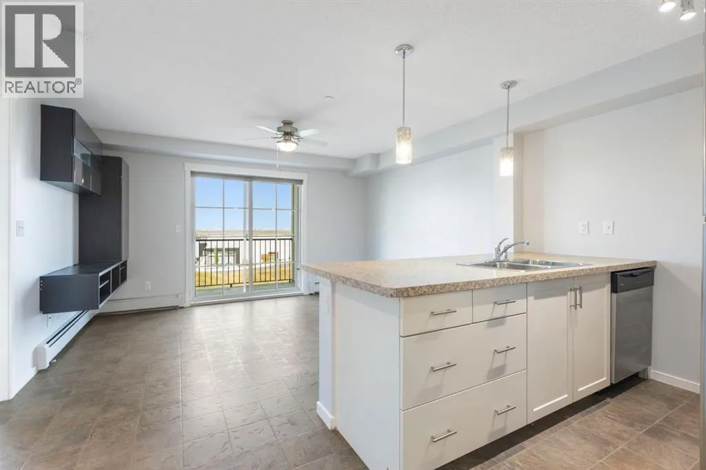 3303, 279 Copperpond Common SE