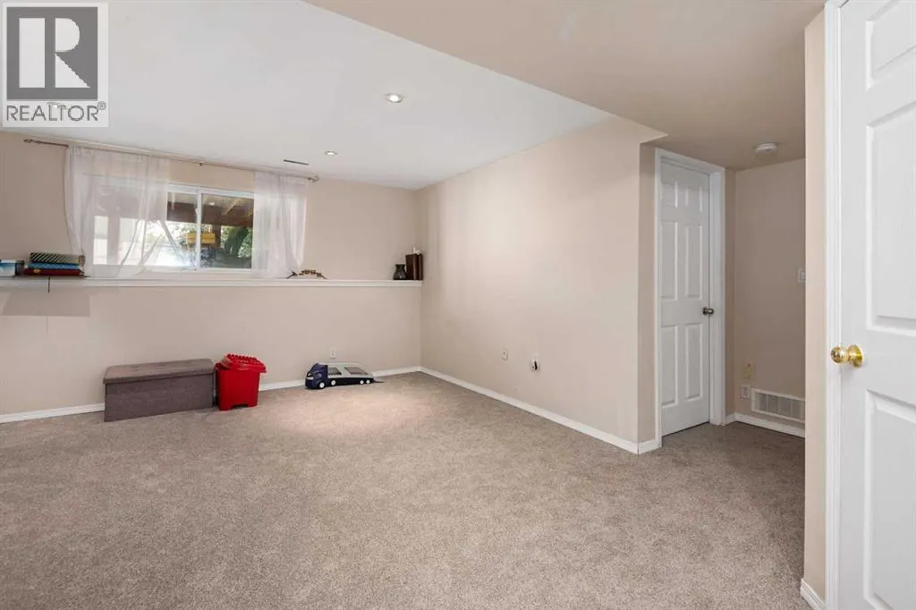 18 Big Springs Hill SE