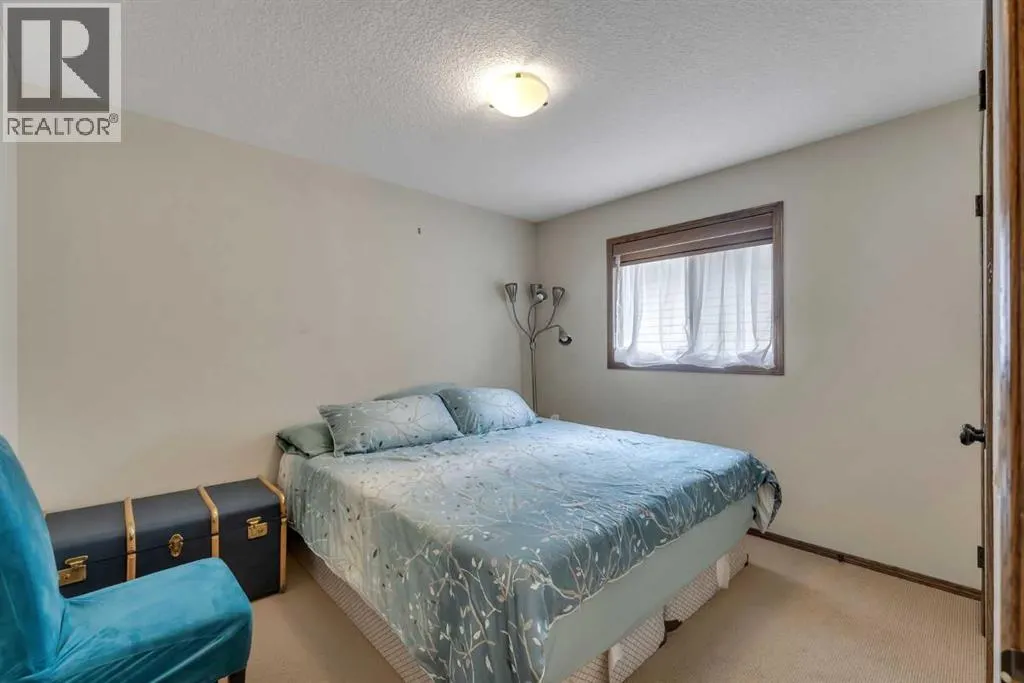168 Sunset Close