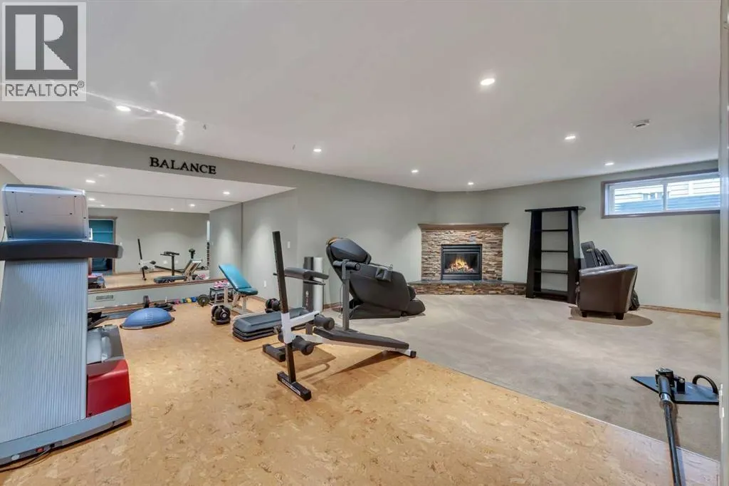 168 Sunset Close