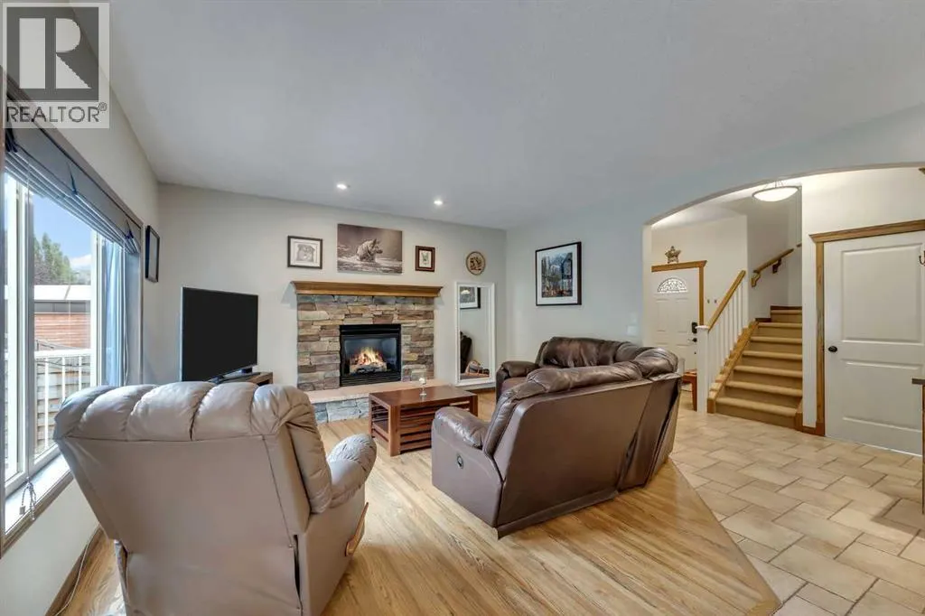 168 Sunset Close