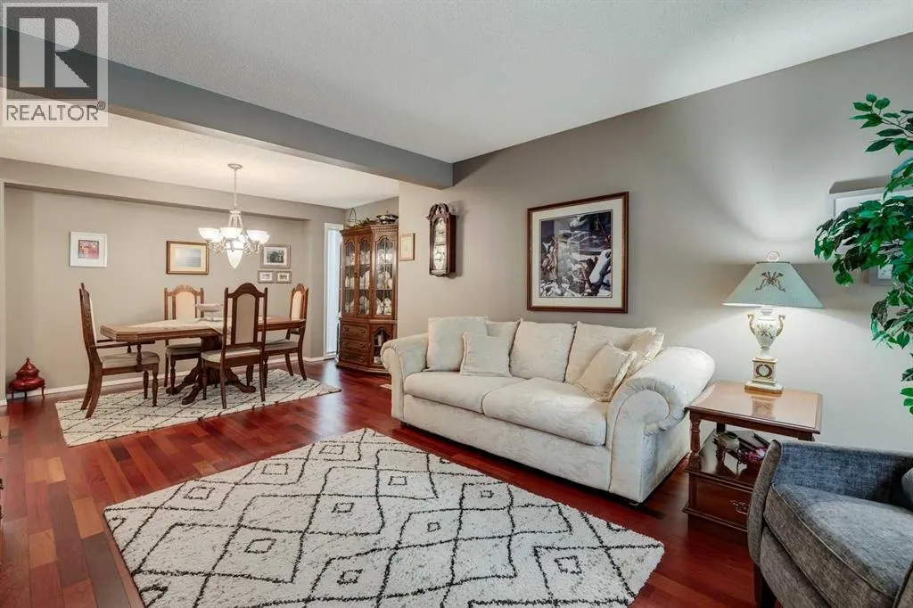 888 Riverbend Drive SE