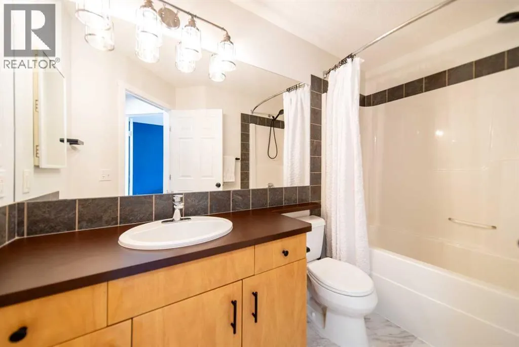 184 Copperstone Gardens SE