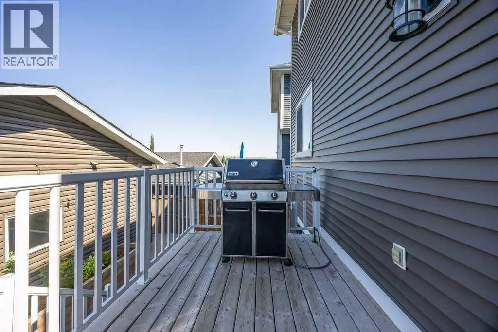 512 River Heights Green