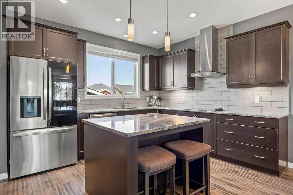 512 River Heights Green