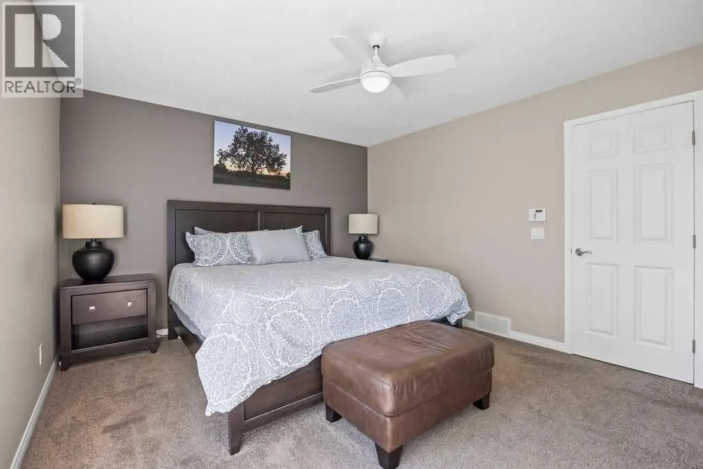 512 River Heights Green