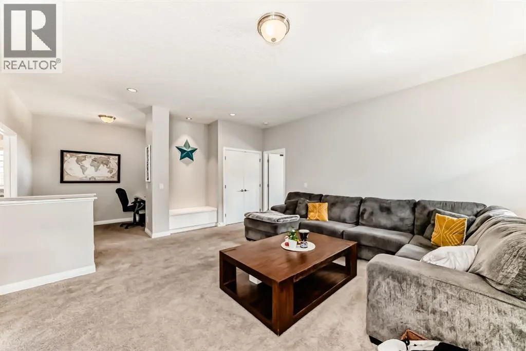 22 Riviera Place