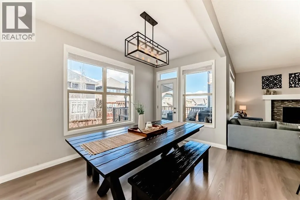 22 Riviera Place