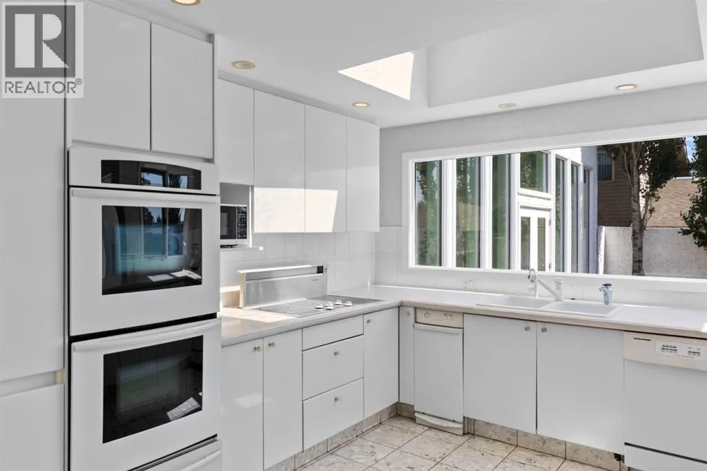 20 Windsor Crescent SW