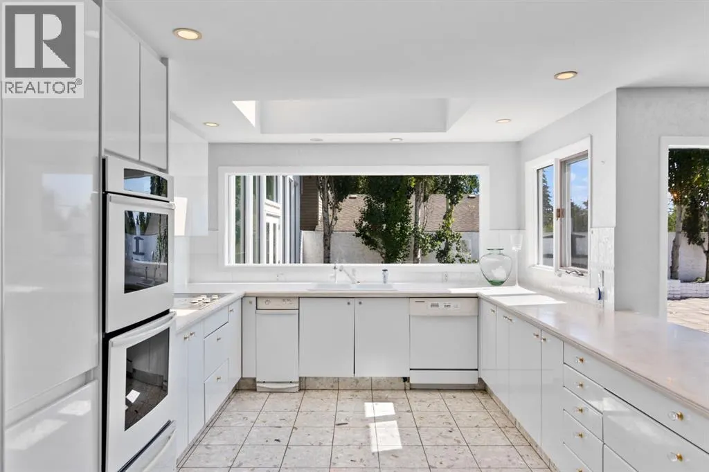 20 Windsor Crescent SW